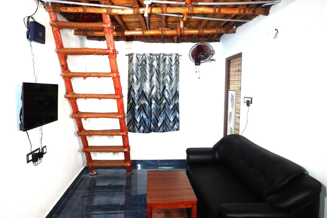 Serenity Bay Home Stay بونديتْشيري المظهر الخارجي الصورة