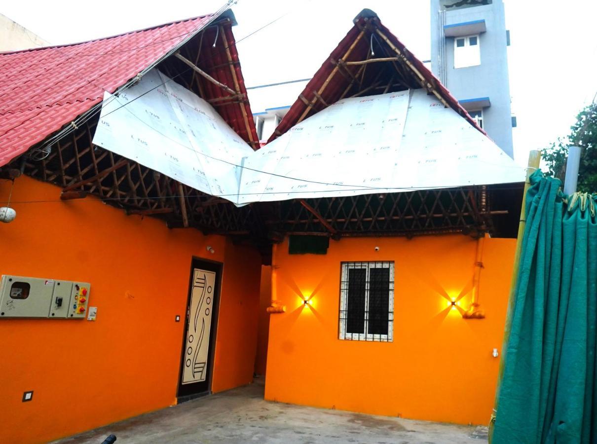Serenity Bay Home Stay بونديتْشيري المظهر الخارجي الصورة