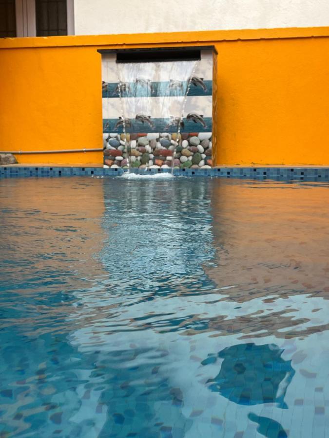 Serenity Bay Home Stay بونديتْشيري المظهر الخارجي الصورة